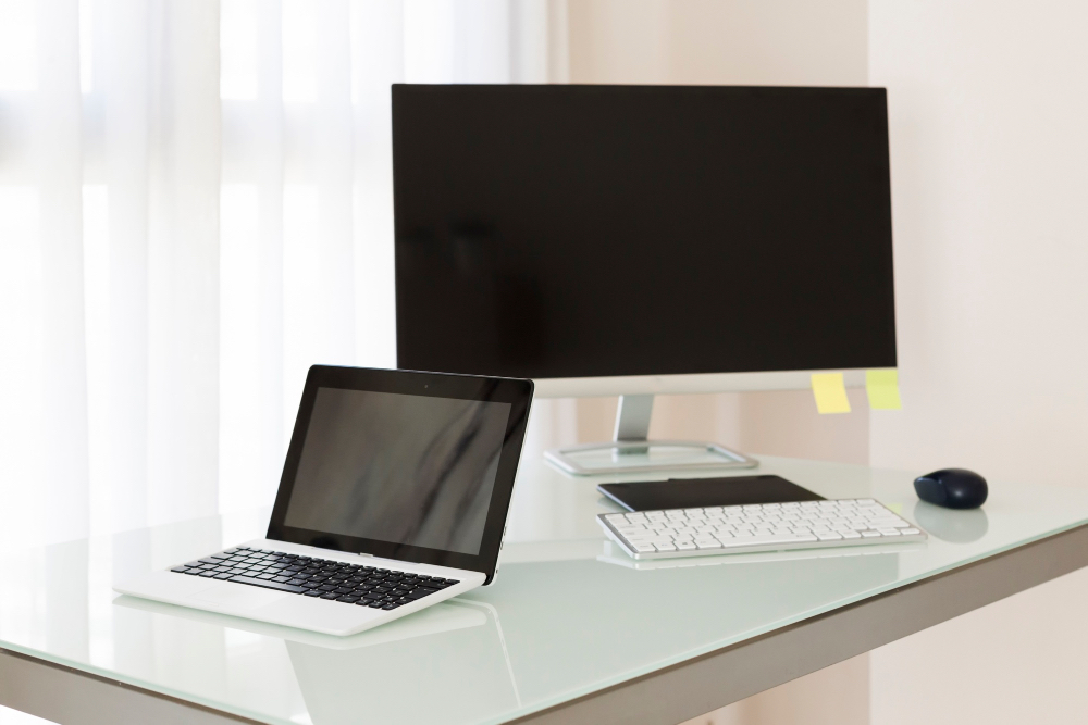 neuer Computer und Laptops